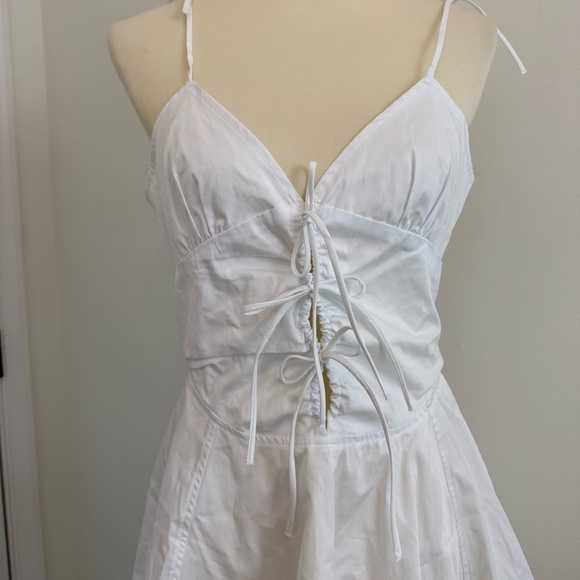 NWT Zara Bow Trim Gabardine Mini Dress Size Large Bridal Bachelorette - Picture 2 of 10